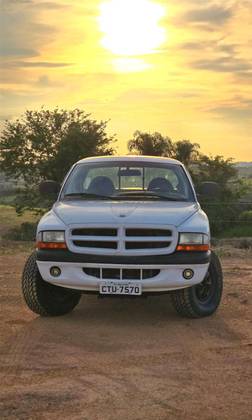 DODGE DAKOTA 3.9 SPORT 4X2 CE V6 12V GASOLINA 2P MANUAL